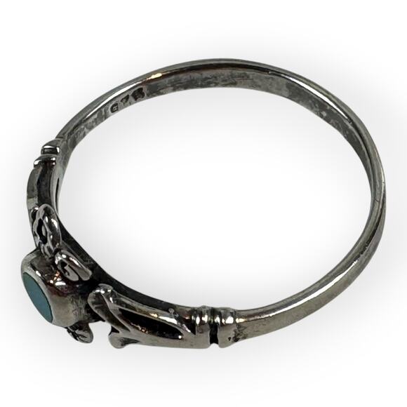 Vintage Dainty Sterling Silver Ring with Small Blue Stone Size 7 - Picture 5 of 5